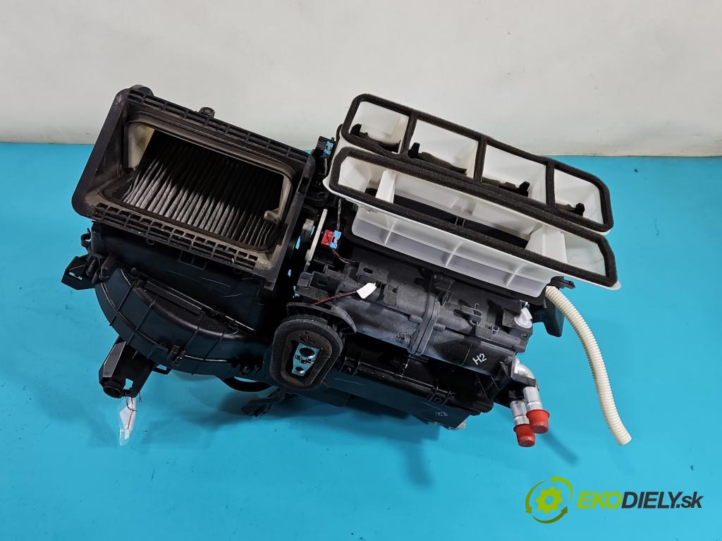 Toyota Corolla E16/E18  2013-2019 1.6 16V 132  HP manual 97 kW 1598 cm3 4- radiator 87010-02C51 (Radiátor kúrenia)