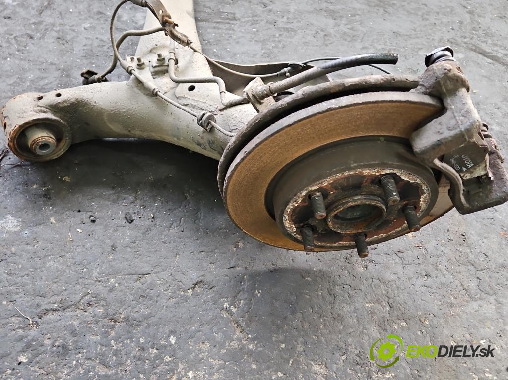 Toyota Corolla E16/E18  2013-2019 1.6 16V 132 hp manual 97 kW 1598 cm3 4- zadní výztuha  (Výztuhy zadní)