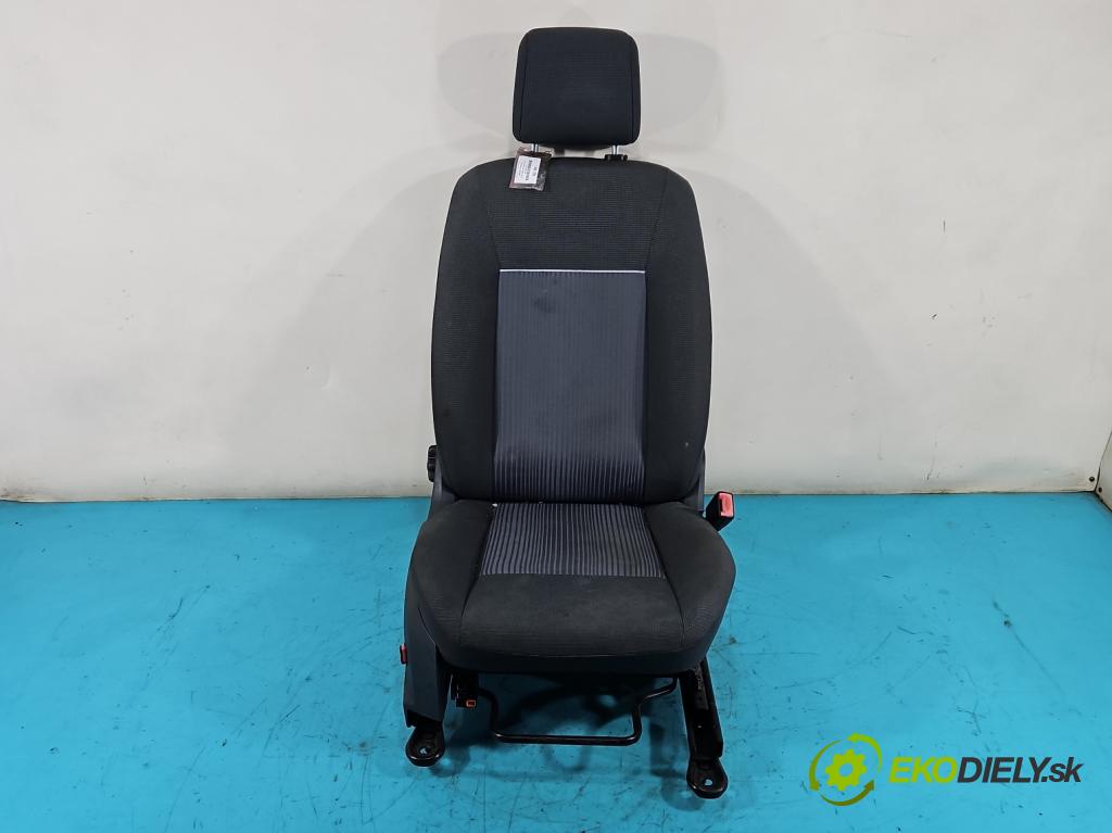 Ford Fiesta Mk7 2008-2017 1.2 16V 82 HP manual 60 kW 1242 cm3 5- Sedačka pravý  (Sedačky, sedadlá)