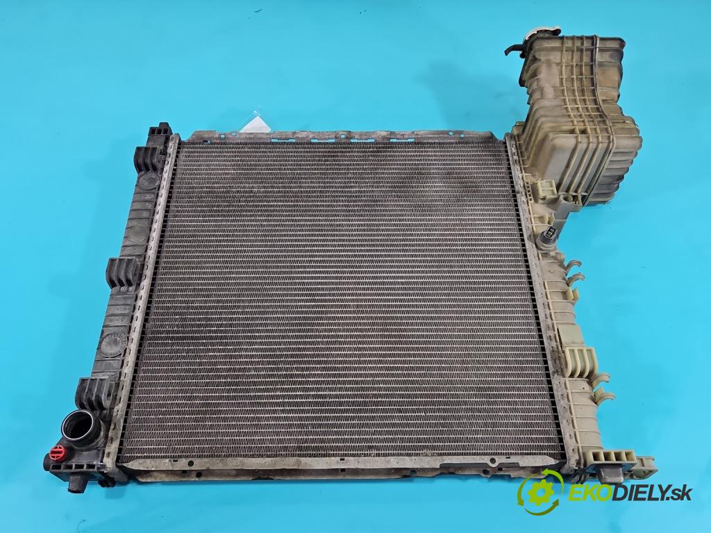 Mercedes Vito W638 1996-2003 2.3 td 98 hp manual 72 kW 2299 cm3 5- Chladič vody  (Chladiče vody)