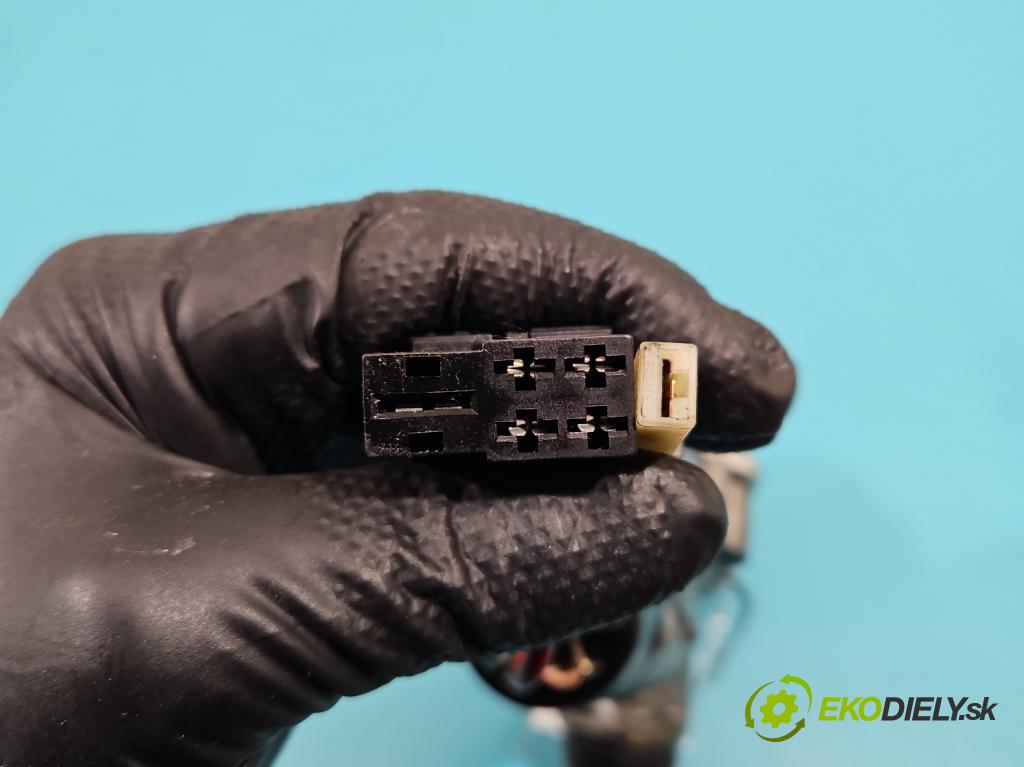 Mercedes Vito W638 1996-2003 2.3 td 98 HP manual 72 kW 2299 cm3 5- Spínačka  (Spínacie skrinky a kľúče)