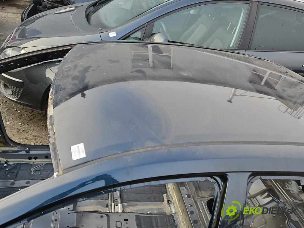 Toyota Corolla E16/E18  2013-2019 1.6 16V 132 hp manual 97 kW 1598 cm3 4- Strecha: