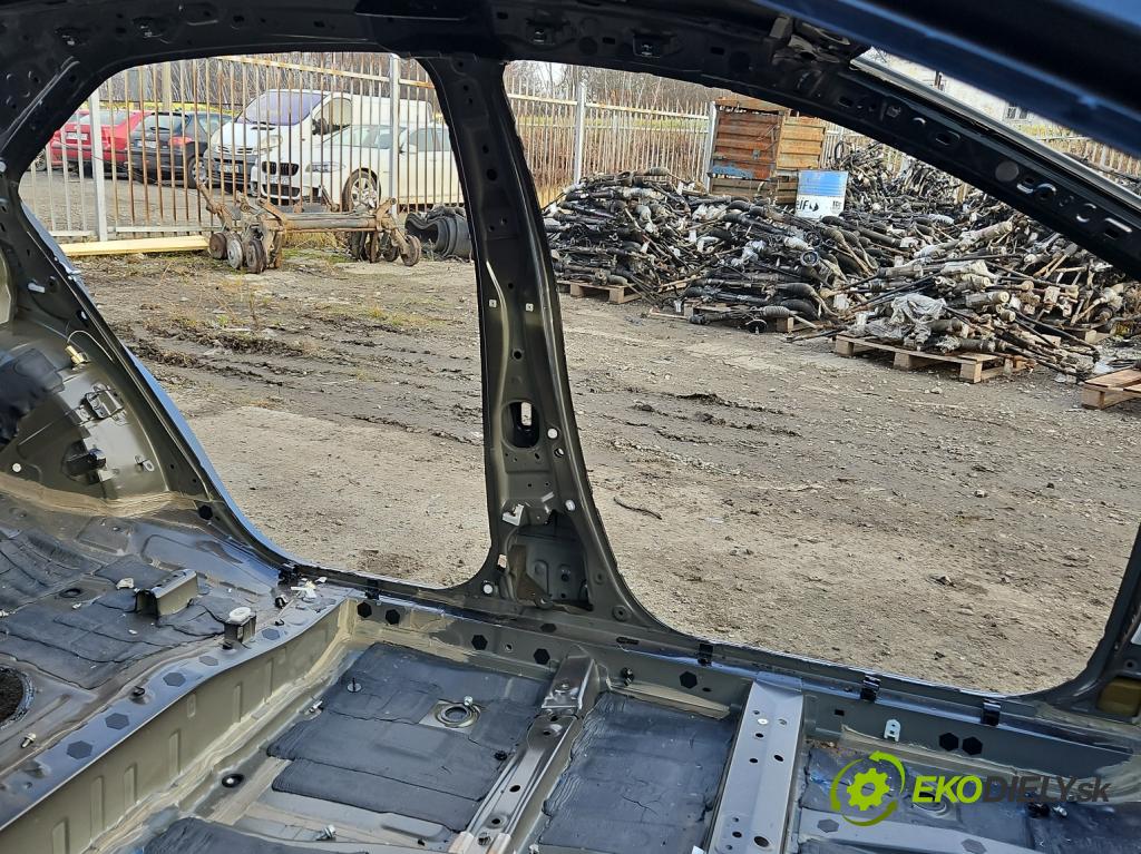 Toyota Corolla E16/E18  2013-2019 1.6 16V 132 hp manual 97 kW 1598 cm3 4- práh levý  (Ostatní)