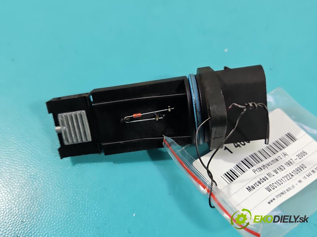 Mercedes ML W163 1997-2005 4.3 V8 272 HP automatic 200 kW 4266 cm3 5- průtokoměr: 131219700 (Váhy vzduchu)