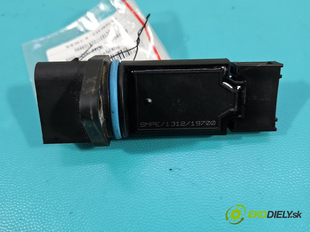 Mercedes ML W163 1997-2005 4.3 V8 272 HP automatic 200 kW 4266 cm3 5- průtokoměr: 131219700 (Váhy vzduchu)