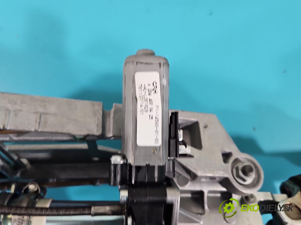 Mercedes CLS II C218 2010-2018 4.7 V8 (278922) automatic 315 kW 4664 cm3 4- Stĺpik volant 204462206 (Tyč riadenia (volantu))