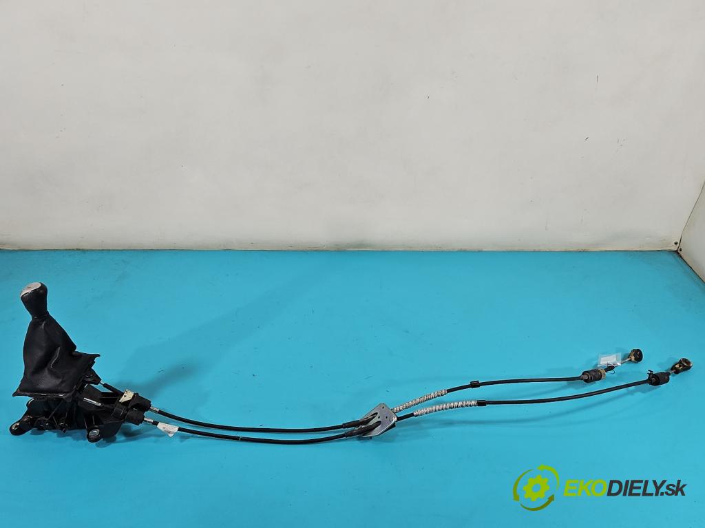 Ford Fiesta Mk7 2008-2017 1.2 16V 82 HP manual 60 kW 1242 cm3 5- Páka: Změny: stupeň,rýchlosť 8A6R-7C453-MBC (Rýchlostná páka (kulisa))