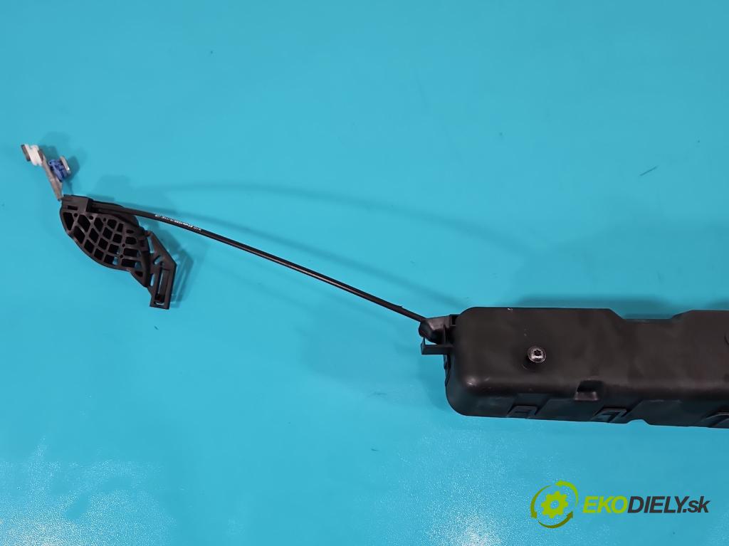 Mercedes CLS II C218 2010-2018 4.7 V8 (278922) automatic 315 kW 4664 cm3 4- zámek kufrových dveří zadní A2188200342