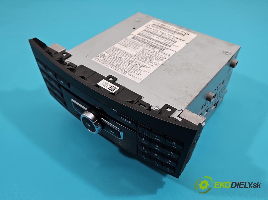 Mercedes CLS II C218 2010-2018 4.7 V8 automatic 315 kW 4664 cm3 4- Radio originál A2129007327