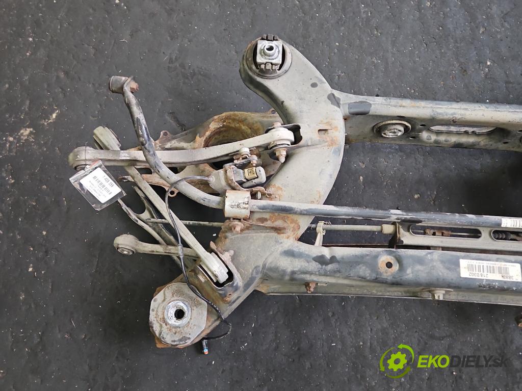 Mercedes CLS II C218 2010-2018 4.7 V8 (278922) automatic 315 kW 4664 cm3 4- zadní výztuha  (Výztuhy zadní)