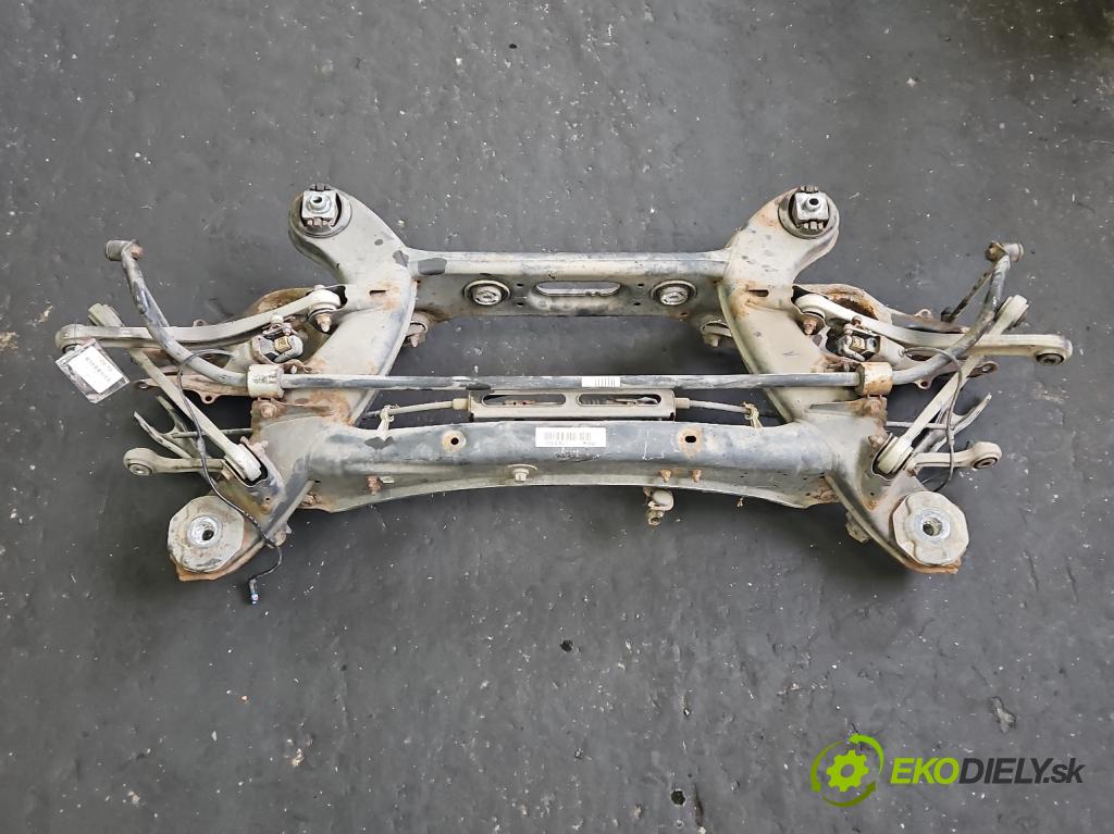 Mercedes CLS II C218 2010-2018 4.7 V8 (278922) automatic 315 kW 4664 cm3 4- zadní výztuha  (Výztuhy zadní)