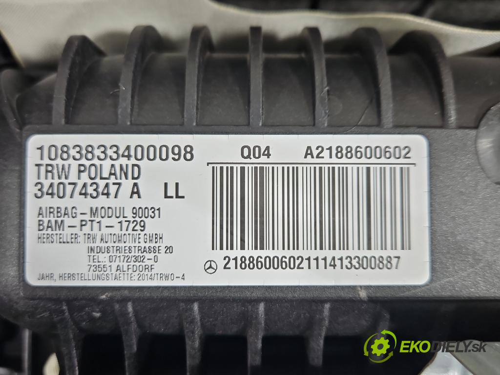 Mercedes CLS II C218 2010-2018 4.7 V8 (278922) automatic 315 kW 4664 cm3 4- kokpit,pristrojová doska rozdeľovacia
