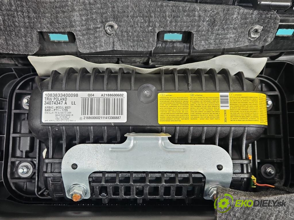 Mercedes CLS II C218 2010-2018 4.7 V8 (278922) automatic 315 kW 4664 cm3 4- kokpit,pristrojová doska rozdeľovacia