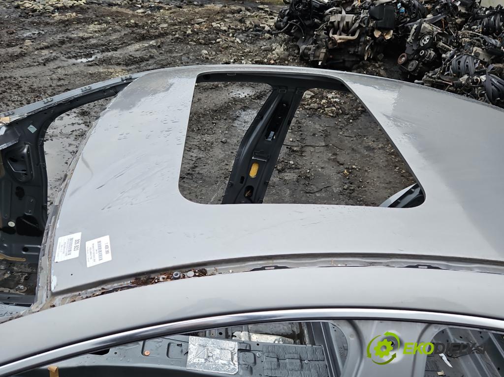 Mercedes CLS II C218 2010-2018 4.7 V8 (278922) automatic 315 kW 4664 cm3 4- Strecha: 