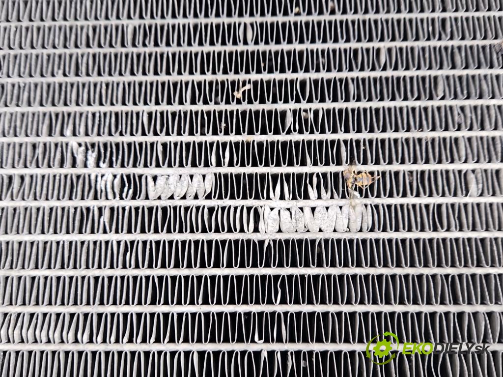 Volvo XC90 I 2002-2014 2.9 T6 272 HP automatic 200 kW 2922 cm3 5- chladič klimatizácie  (Chladiče klimatizácie)