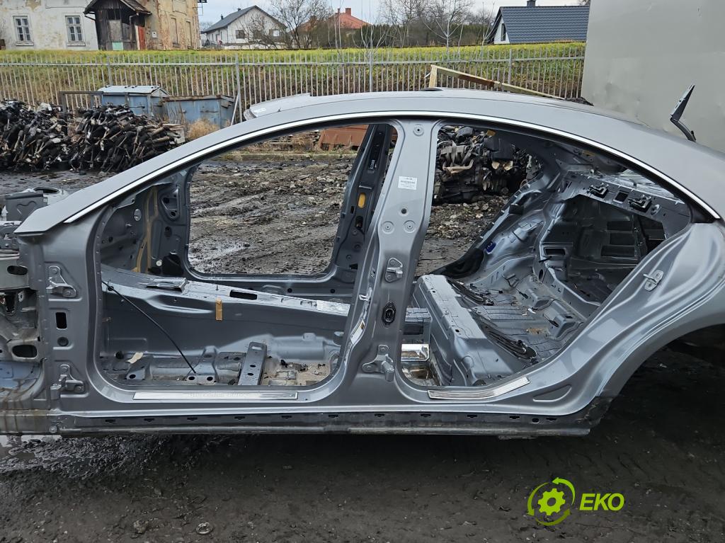 Mercedes CLS II C218 2010-2018 4.7 V8 (278922) automatic 315 kW 4664 cm3 4- práh levý  (Ostatní)