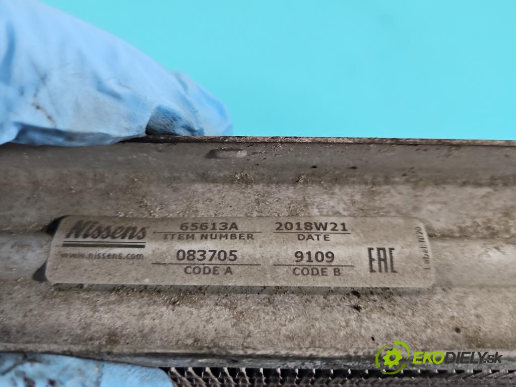 Volvo XC90 I 2002-2014 2.9 T6 272 hp automatic 200 kW 2922 cm3 5- Chladič vody  (Chladiče vody)