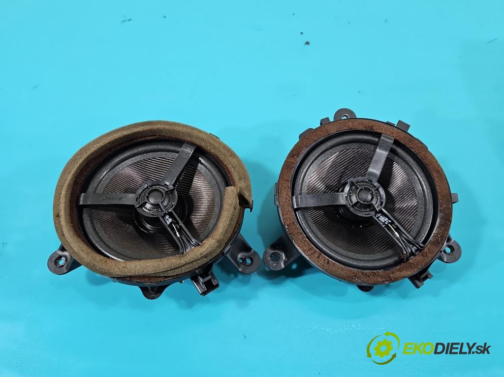 Volvo XC90 I 2002-2014 2.9 T6 272 HP automatic 200 kW 2922 cm3 5- reproduktory komplet 8633111