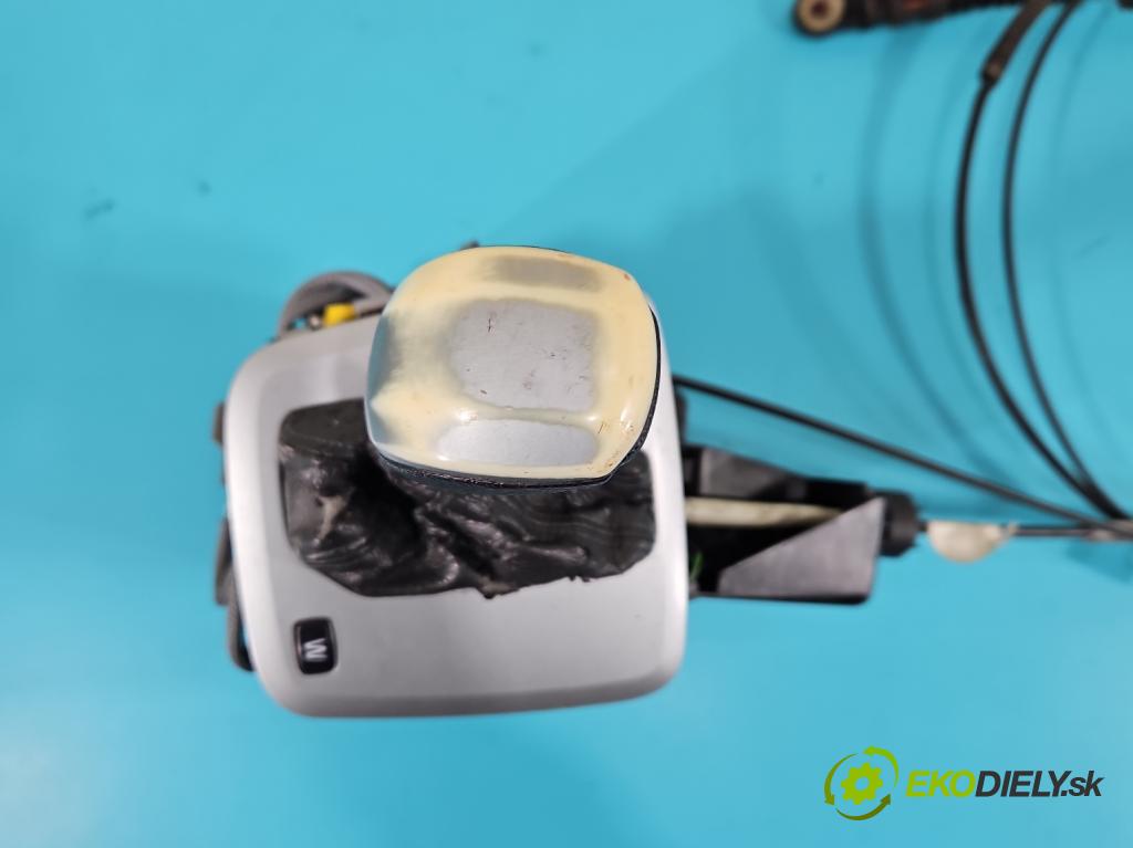 Volvo XC90 I 2002-2014 2.9 T6 272 HP automatic 200 kW 2922 cm3 5- Páka: Změny: stupeň,rýchlosť P08689423 (Rýchlostná páka (kulisa))