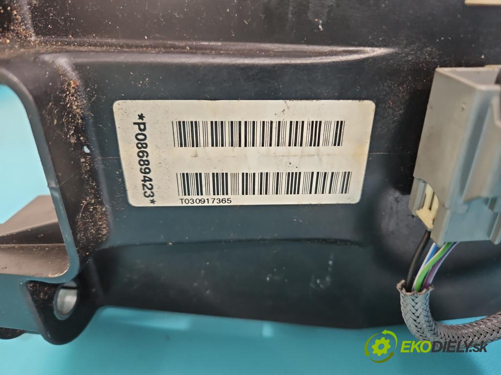 Volvo XC90 I 2002-2014 2.9 T6 272 HP automatic 200 kW 2922 cm3 5- Páka: Změny: stupeň,rýchlosť P08689423 (Rýchlostná páka (kulisa))