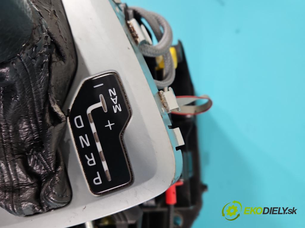 Volvo XC90 I 2002-2014 2.9 T6 272 HP automatic 200 kW 2922 cm3 5- Páka: Změny: stupeň,rýchlosť P08689423 (Rýchlostná páka (kulisa))