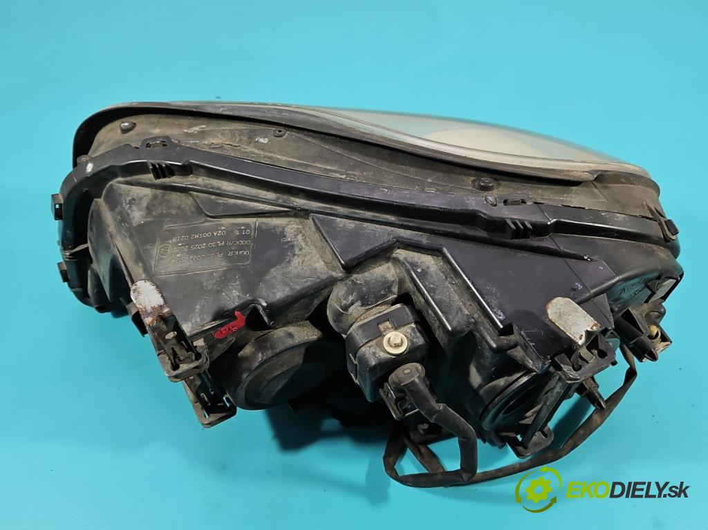 Volvo XC90 I 2002-2014 2.9 T6 272 HP automatic 200 kW 2922 cm3 5- Reflektor: pravý  (Pravé)