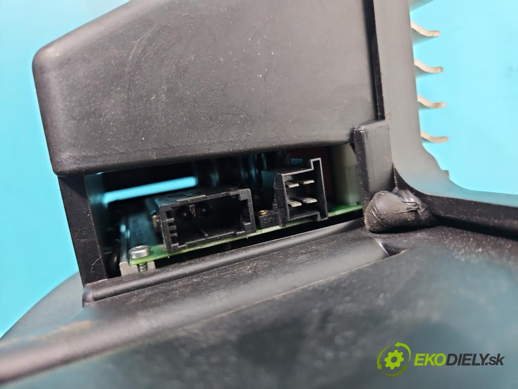 Volvo XC90 I 2002-2014 2.9 T6 272 HP automatic 200 kW 2922 cm3 5- Subwoofer: 30679176 (Audio zariadenie)