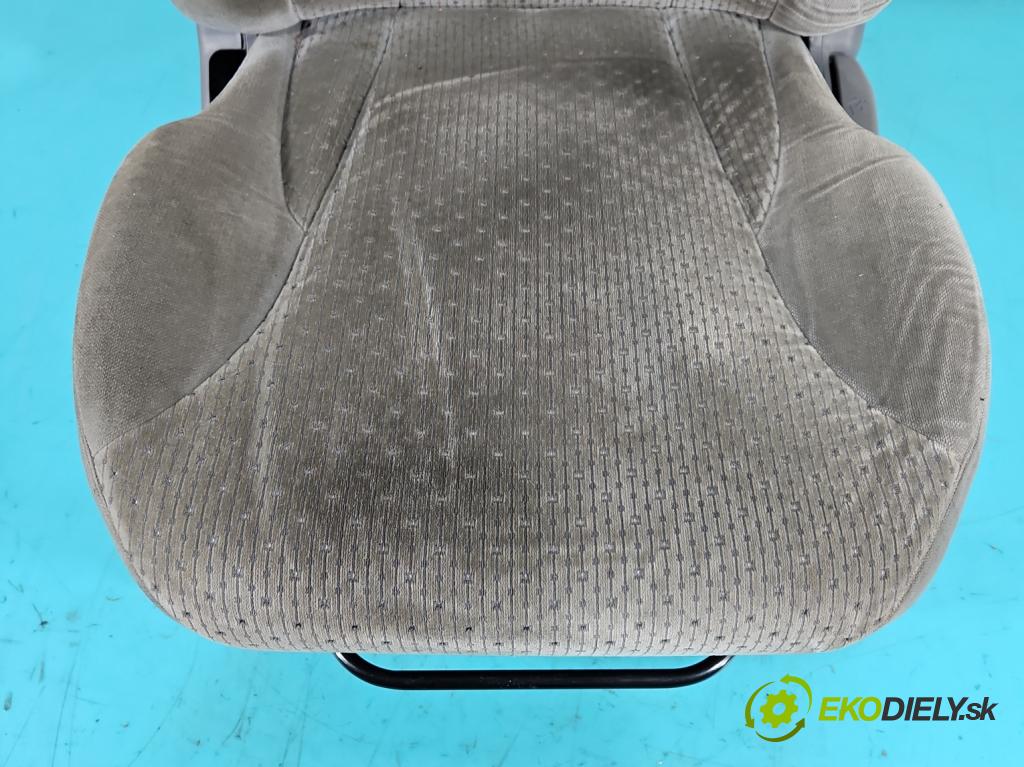 Hyundai Tucson I 2004-2009 2.0 crdi 113 HP automatic 83 kW 1991 cm3 5- Sedačka ľavý  (Sedačky, sedadlá)