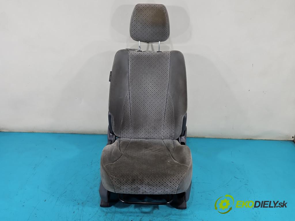 Hyundai Tucson I 2004-2009 2.0 crdi 113 HP automatic 83 kW 1991 cm3 5- Sedačka pravý  (Sedačky, sedadlá)