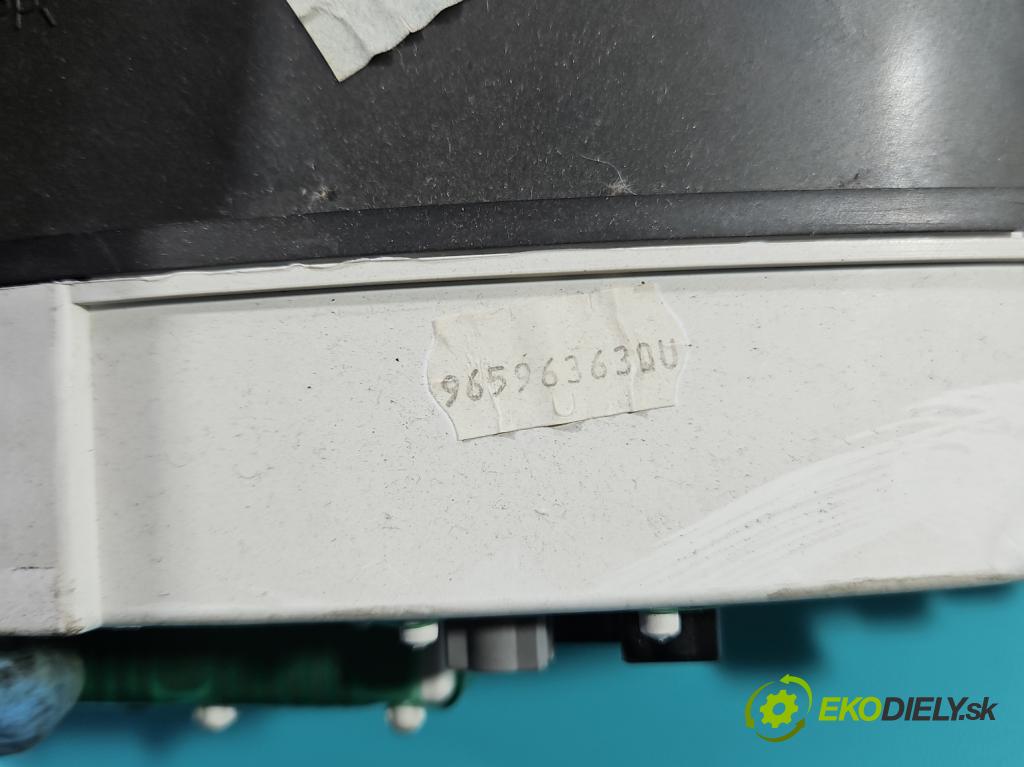 Daewoo Lanos 1.6 16V 106 HP manual 78 kW 1598 cm3 4- prístrojovka/ budíky 96596363 (Prístrojové dosky, displeje)