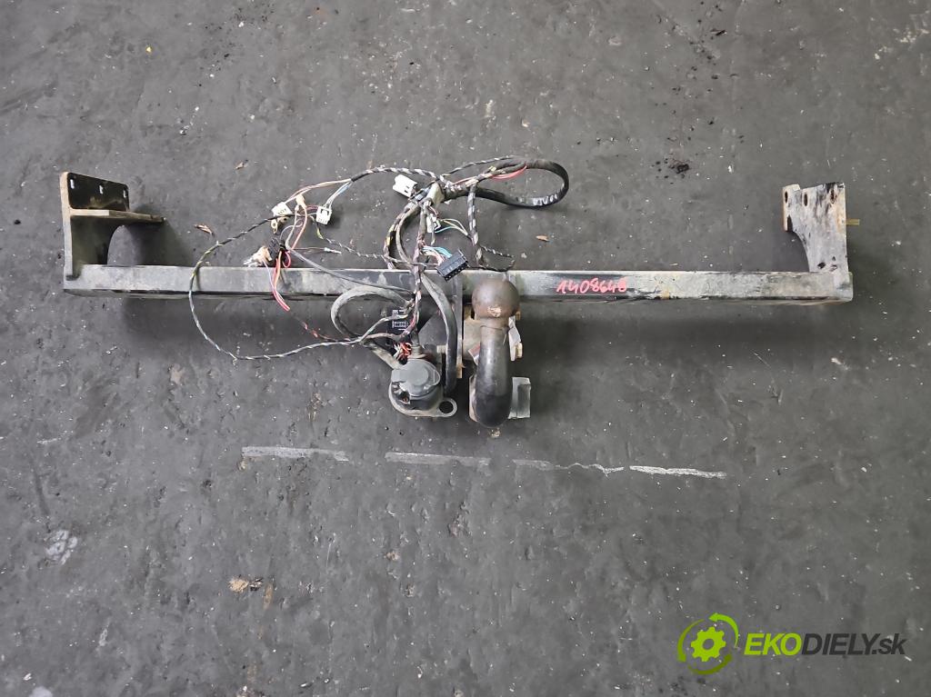 Renault Koleos I 2008-2016 2.0 dci 150 hp manual 110 kW 1995 cm3 5- oko tažné  (Tažná zařízení)