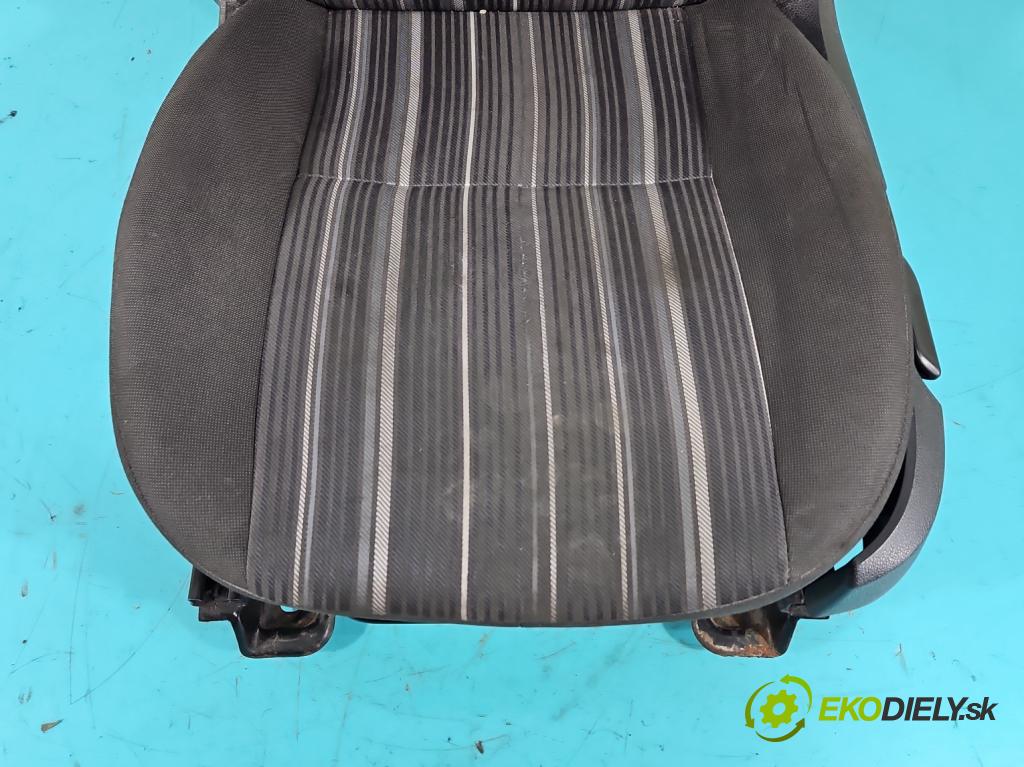 Ford Focus Mk2 2004-2011 1.8 tdci 116 HP manual 85 kW 1753 cm3 5- Sedačka ľavý  (Sedačky, sedadlá)