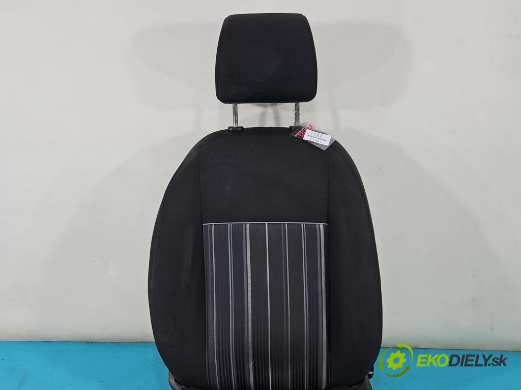 Ford Focus Mk2 2004-2011 1.8 tdci 116 HP manual 85 kW 1753 cm3 5- Sedačka ľavý  (Sedačky, sedadlá)