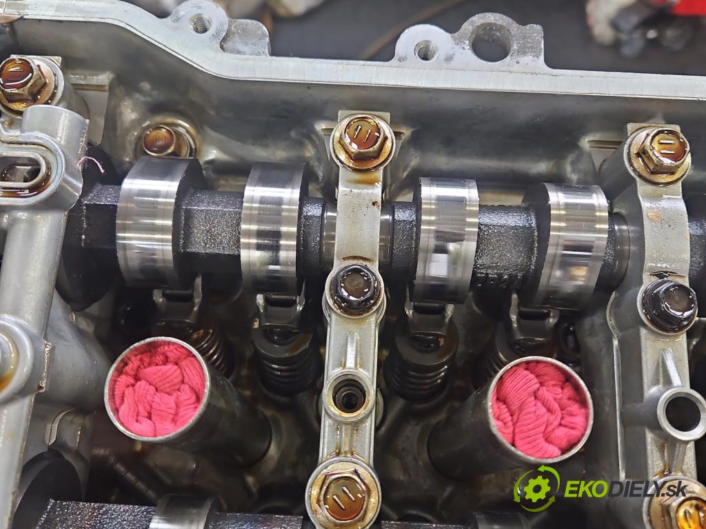 Toyota Corolla E16/E18 2013-2019 1.6 16V 132 HP manual 97 kW 1598 cm3 4- motor benzín: 1ZR