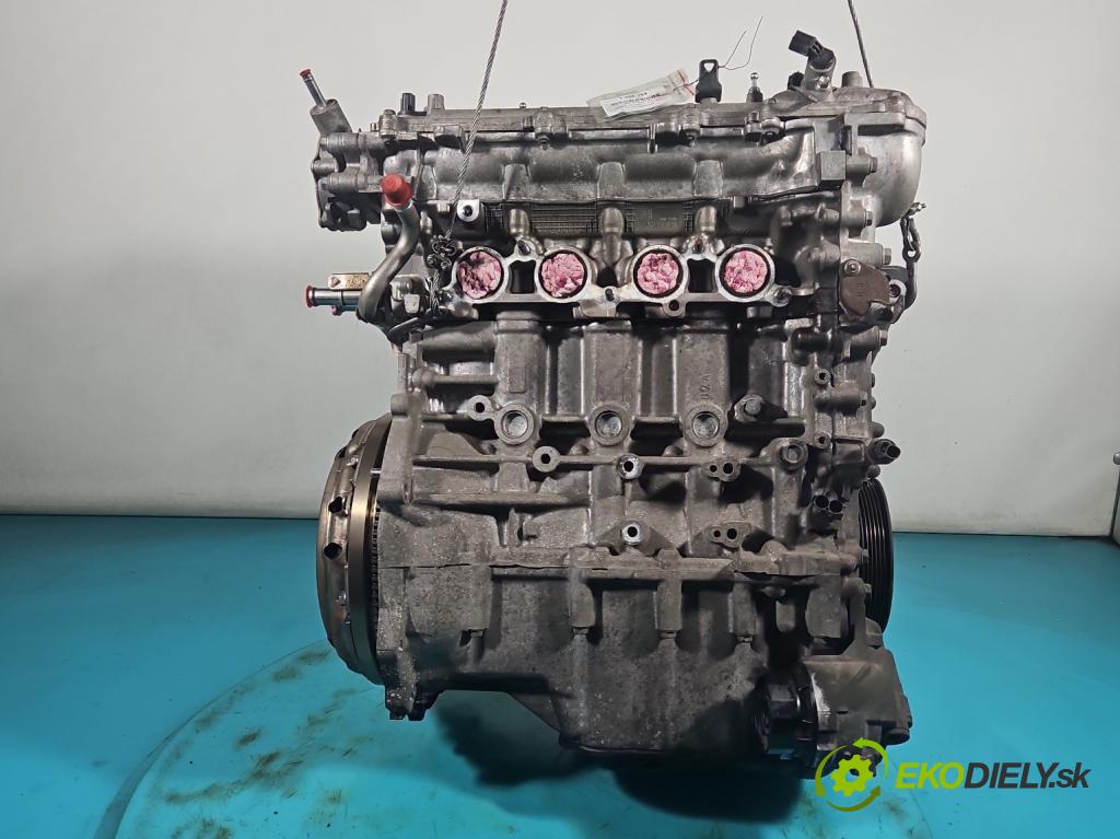 Toyota Corolla E16/E18 2013-2019 1.6 16V 132 HP manual 97 kW 1598 cm3 4- motor benzín: 1ZR