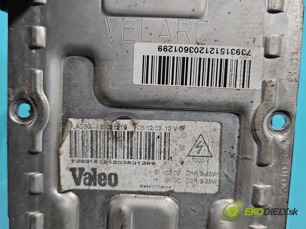 Citroen C5 I 2001-2008 2.0 16V 140 HP manual 103 kW 1997 cm3 5- střídač: xenon 89021219 (Riadiaca jednotka xenónu)