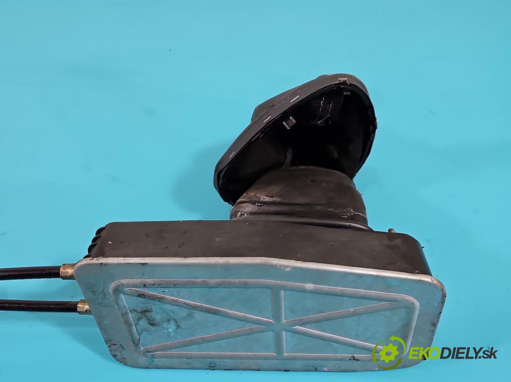 Citroen C5 I 2001-2008 2.0 16V 140 HP manual 103 kW 1997 cm3 5- Páka: Změny: stupeň,rýchlosť  (Rýchlostná páka (kulisa))