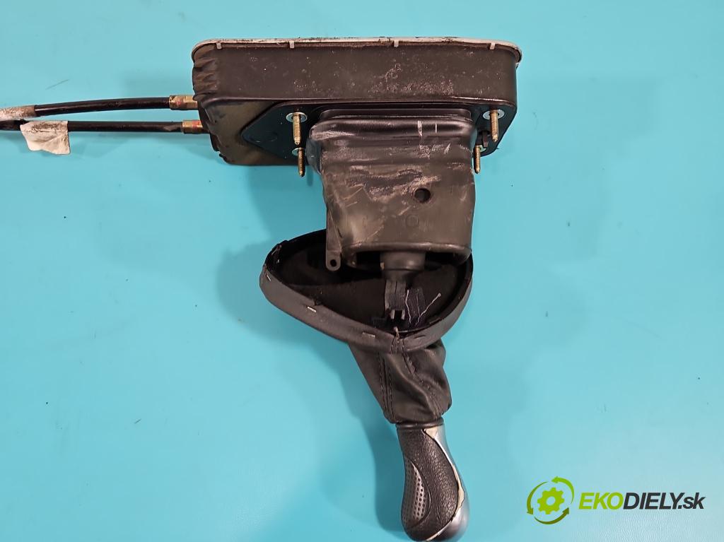 Citroen C5 I 2001-2008 2.0 16V 140 HP manual 103 kW 1997 cm3 5- Páka: Změny: stupeň,rýchlosť  (Rýchlostná páka (kulisa))