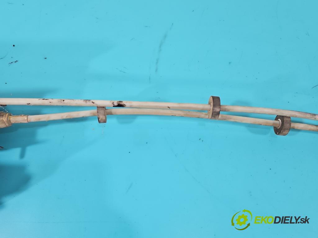 Vw Passat B4 1993-1997 1.9 tdi 90 HP manual 66 kW 1895 cm3 5- Páka: Změny: stupeň,rýchlosť  (Rýchlostné páky / kulisy)