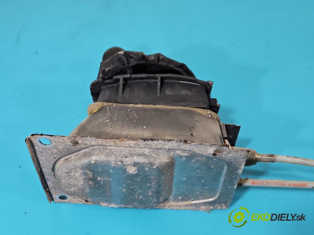 Vw Passat B4 1993-1997 1.9 tdi 90 HP manual 66 kW 1895 cm3 5- Páka: Změny: stupeň,rýchlosť  (Rýchlostné páky / kulisy)