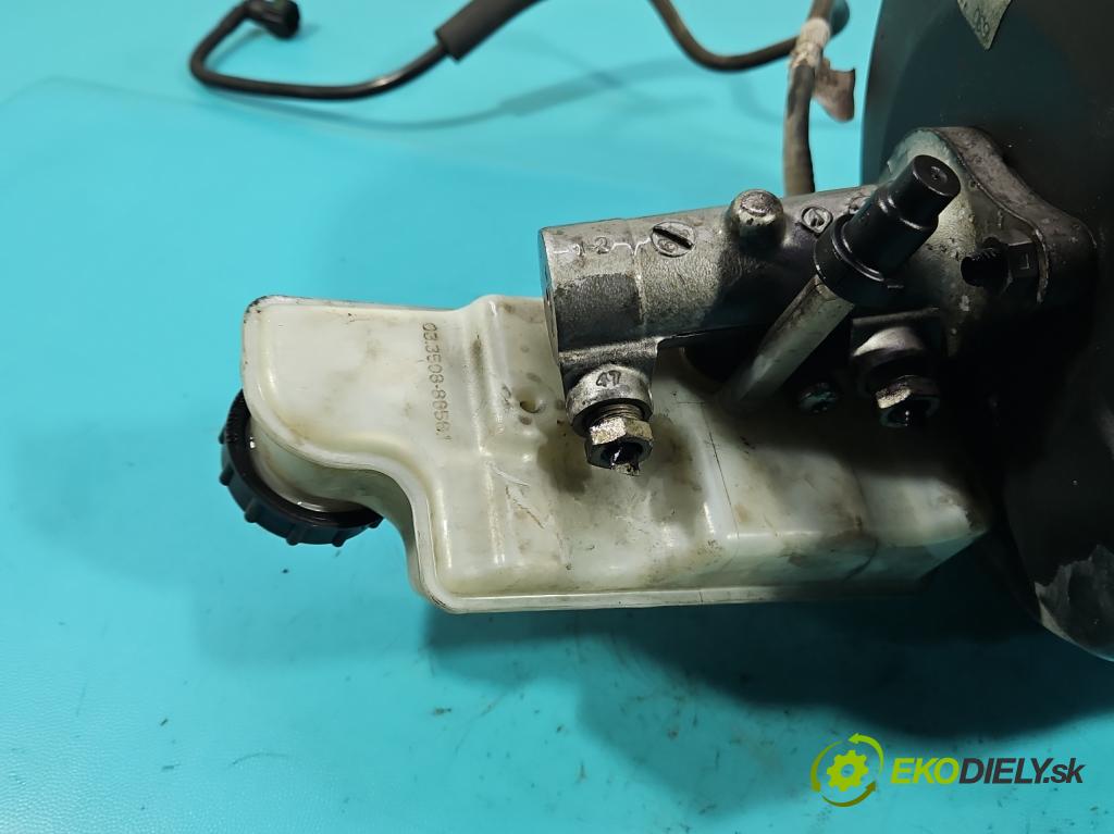 Ford Kuga Mk1 2008-2013 2.0 TDCI 140 HP automatic 103 kW 1997 cm3 5- servo brzdové 8V41-2B195-AE