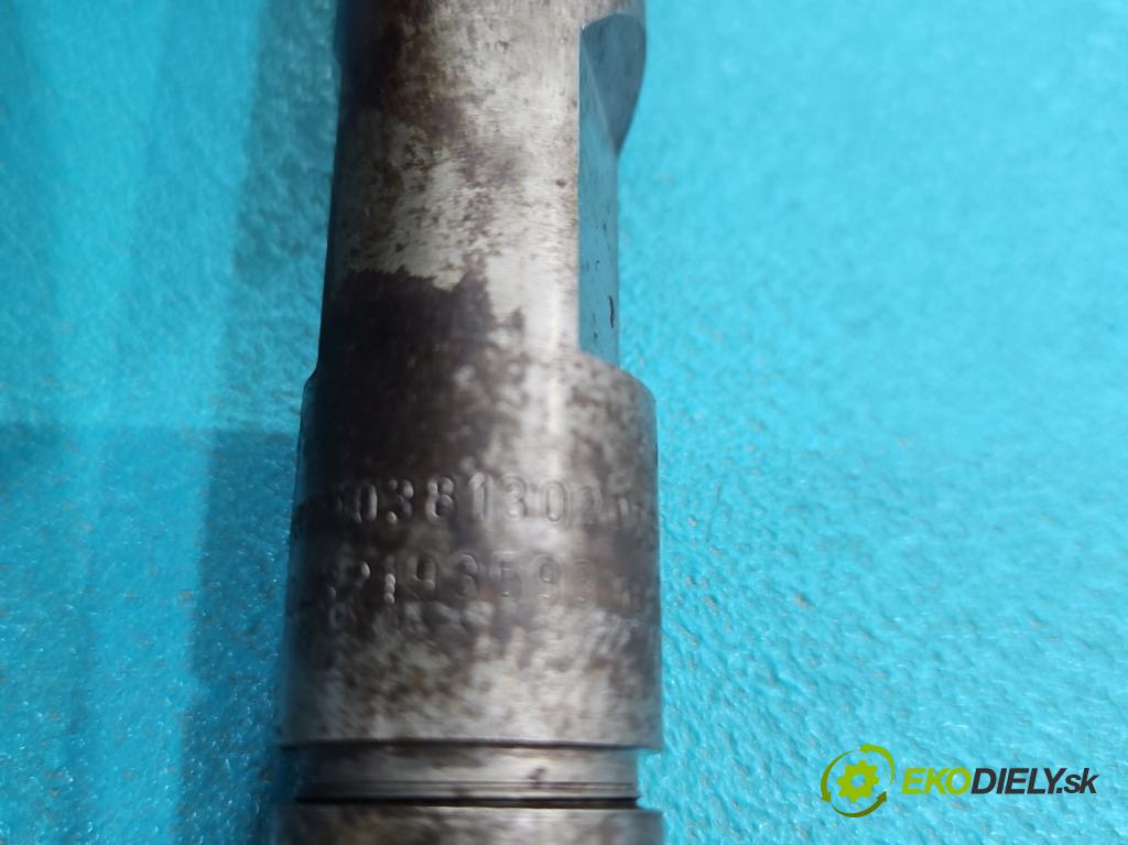 Seat Toledo II 1998-2004 1.9 tdi 110 HP manual 81 kW 1896 cm3 4- vstrek 038130202B (Vstrekovač paliva)