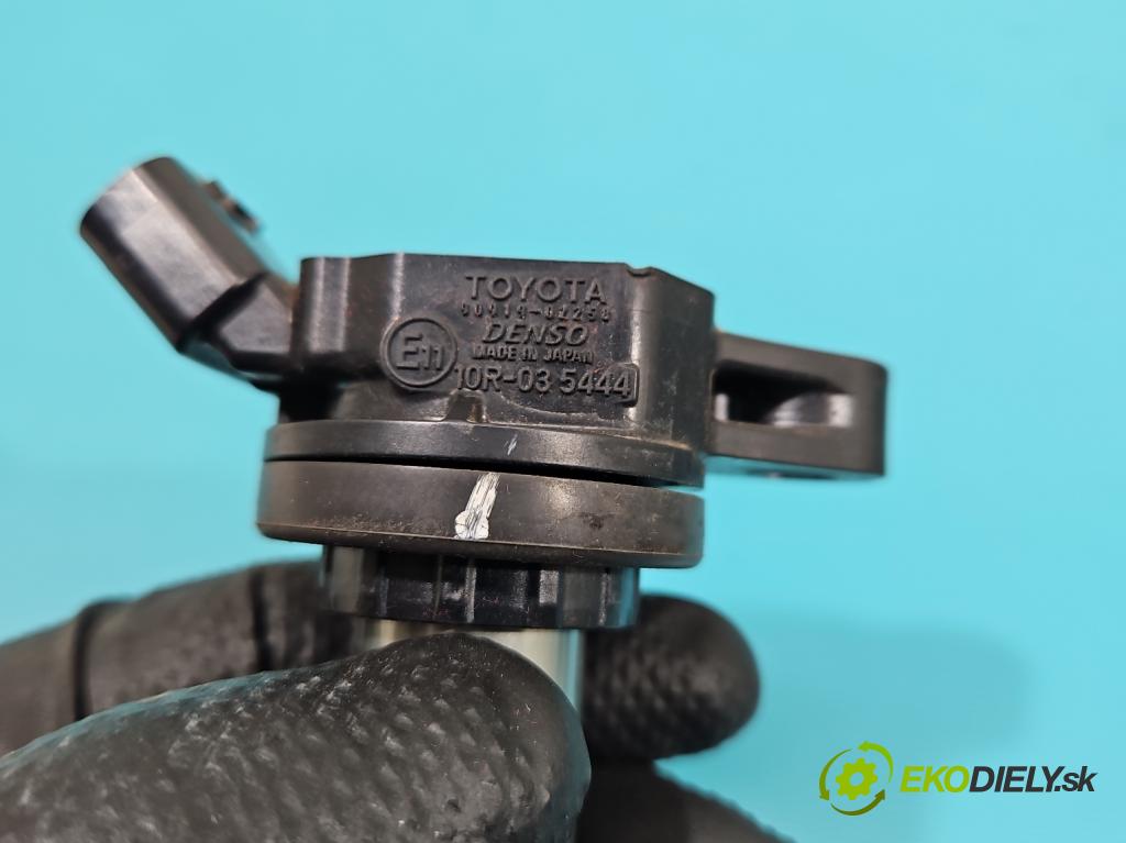 Toyota Corolla E16/E18  2013-2019 1.6 16V 132  HP manual 97 kW 1598 cm3 4- cievka zapaľovacia 90919-02258 (Zapaľovacie cievky, moduly)