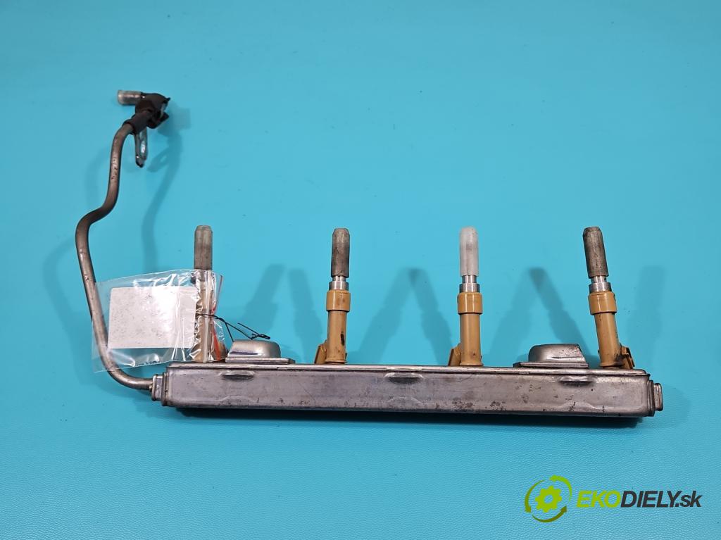 Toyota Corolla E16/E18 2013-2019 1.6 16V 132 HP manual 97 kW 1598 cm3 4- vstrek 23250-0T030 (Vstrekovače)
