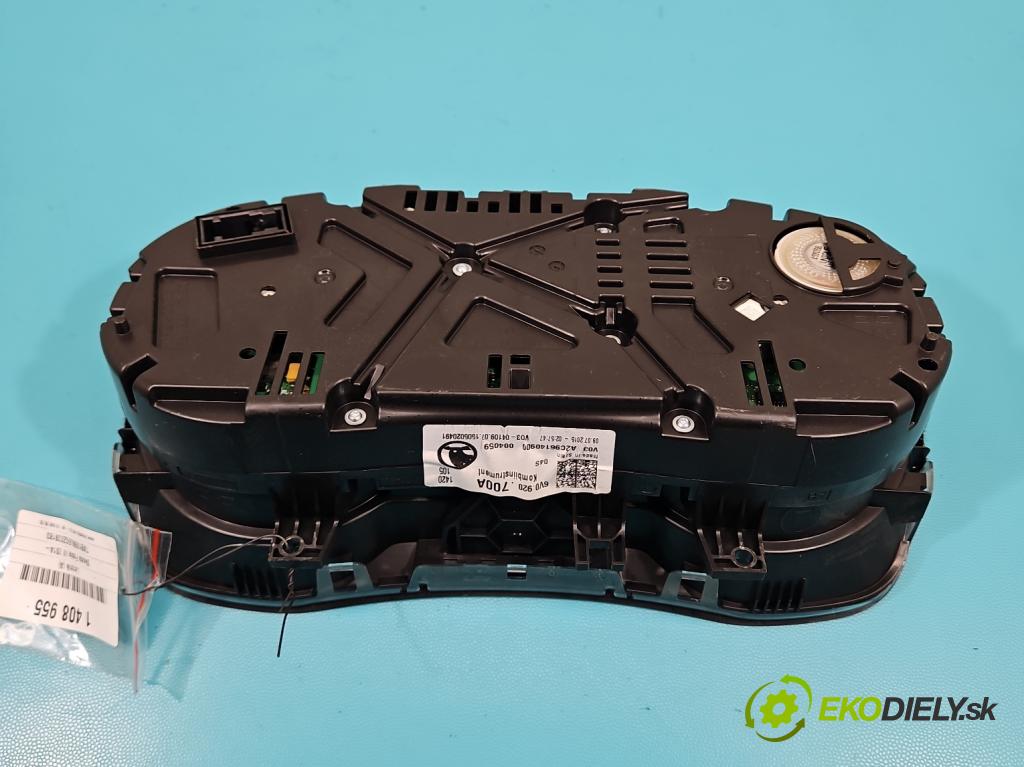 Skoda Fabia III 2014- 2021 1.0 mpi 75 HP manual 55 kW 999 cm3 5- prístrojovka/ budíky 6V0920700A (Prístrojová doska)