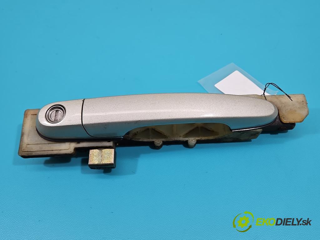 Hyundai Tucson I 2004-2009 2.0 crdi 113 HP automatic 83 kW 1991 cm3 5- rukoväť predné ľavé mimo:  (Vonkajšie predné ľavé)