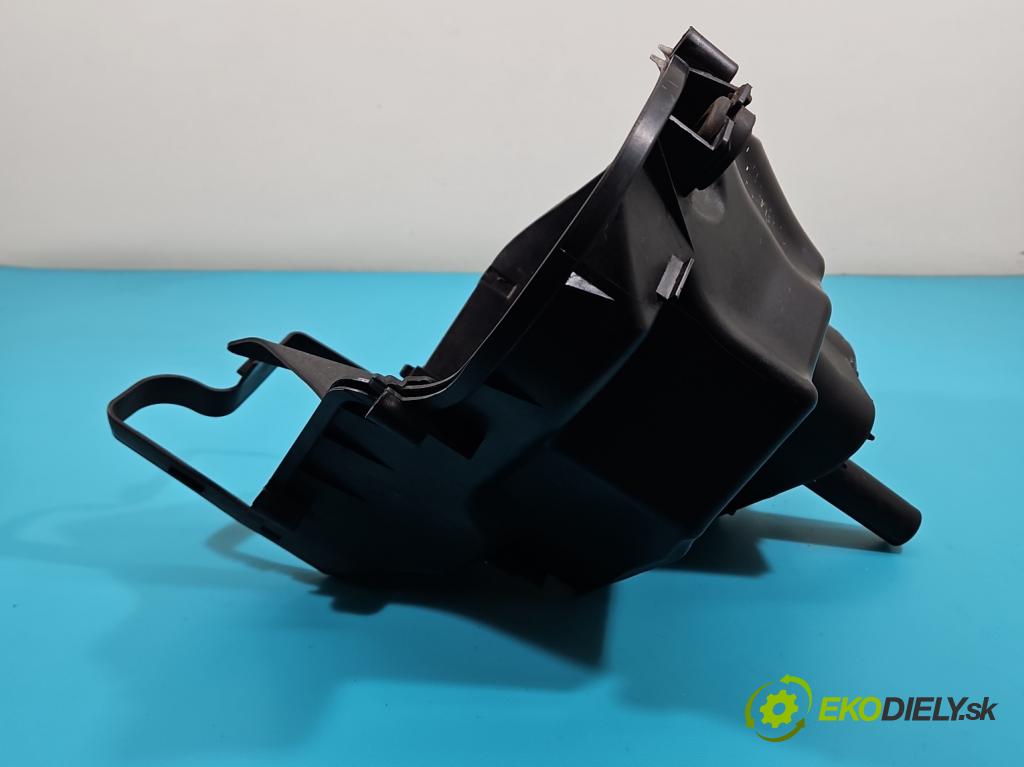 Audi A8 D4 2009-2017 3.0 V6 tdi 250 hp automatic 184 kW 2967 cm3 4- obal filtra vzduchu 4H0133039A (Kryty filtrů)