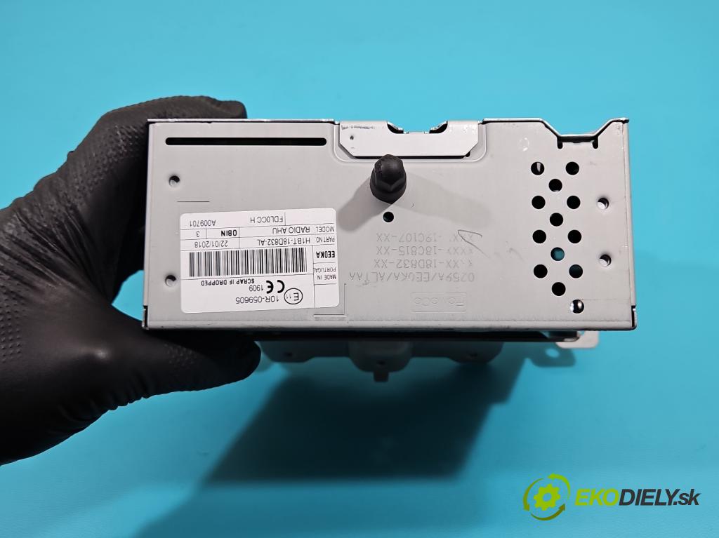 Ford Fiesta MK8 2016-2023 1.1 71 HP manual 52 kW 1084 cm3 5- Radio originál H1BT-18D832-AL