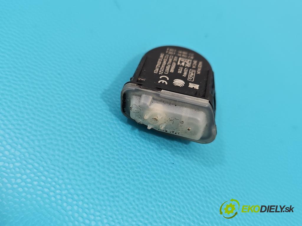 Ford Fiesta MK8 2016-2023 1.1 71 hp manual 52 kW 1084 cm3 5- snímač tlaku pneumatika 65558680 (Snímače tlaku v pneumatikách)