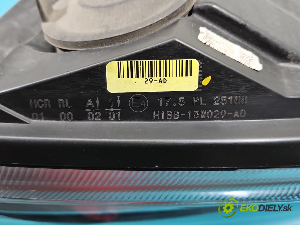 Ford Fiesta MK8 2016-2023 1.1 71 HP manual 52 kW 1084 cm3 5- Reflektor: pravý H1BB-13W029-AD (Pravé)